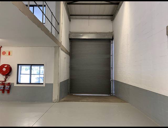 400M² FACTORY TO LET IN AIRPORT INDUSTRIA
